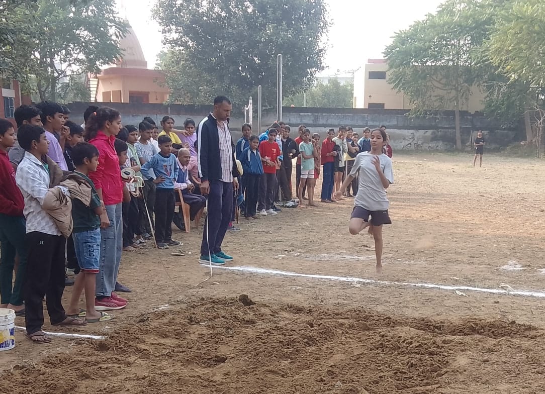 Tanu was first and Sapna was second in the 100 meter race.