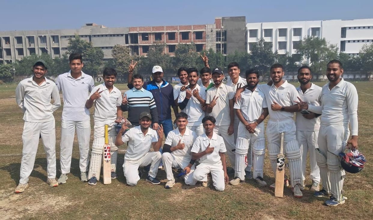 Government College defeated Agrasen College by ten wickets.