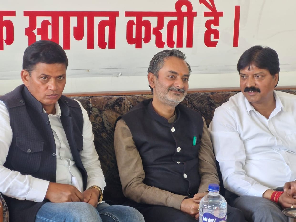 A brainstorming session was held in Dharamshala to strengthen the Congress at the booth level.