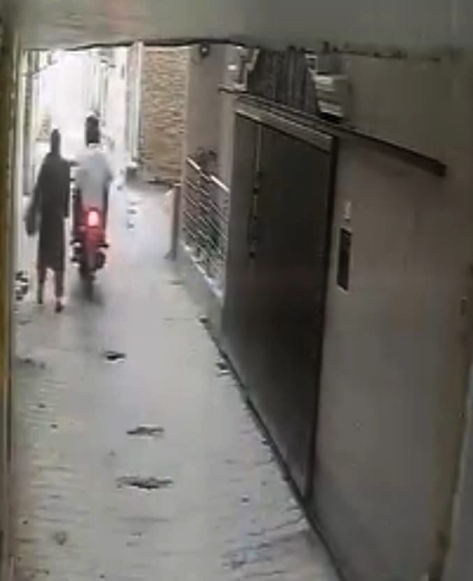 Two bike-borne thieves snatched a woman's chain.