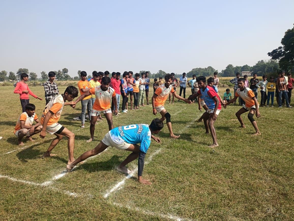 MP Sports Competition: Shekhar gets first place in 100 meter race
