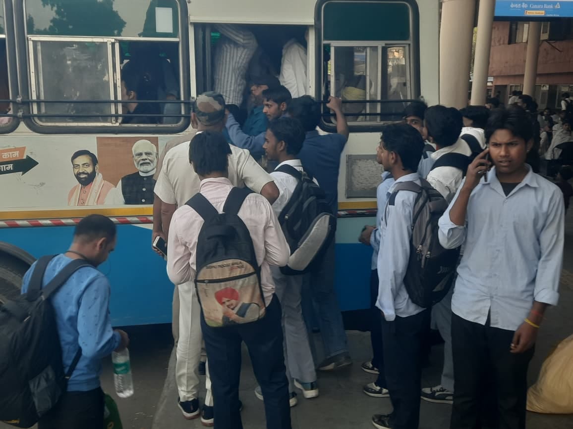 Students are not allowed to board long-distance roadways buses and are made to alight when they board