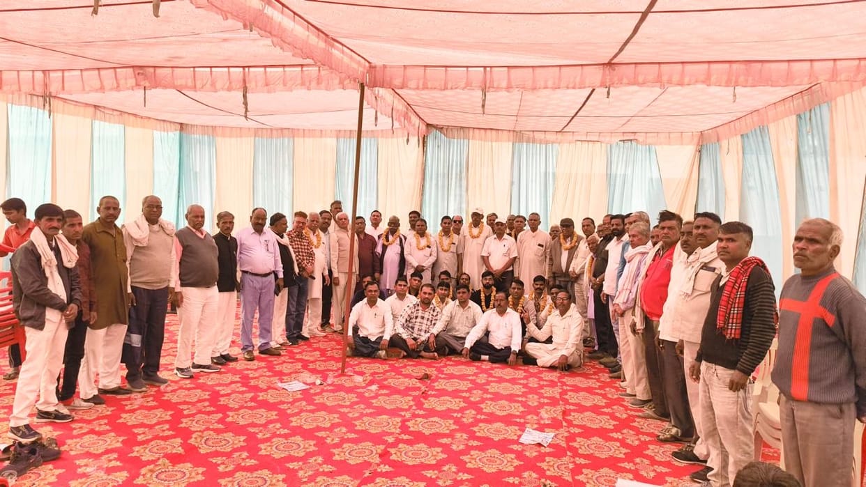 Dhanak Samaj resolved to connect the youth with education.