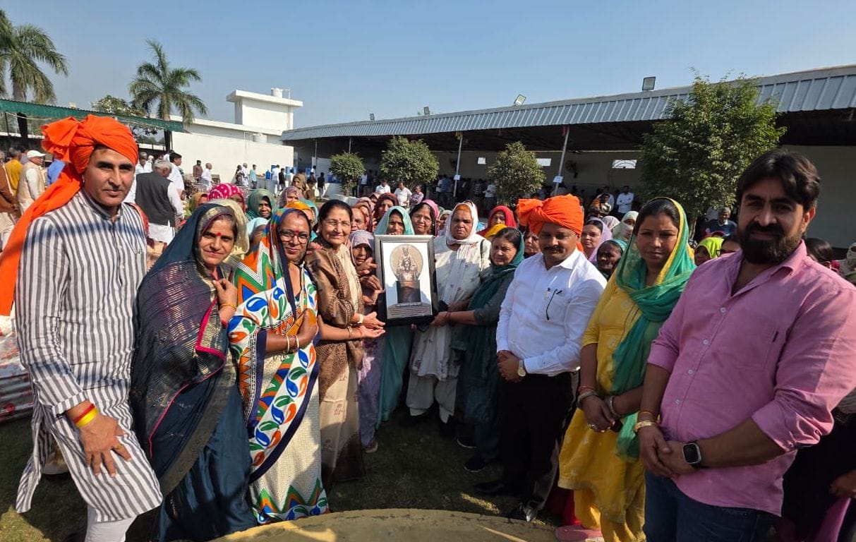 The MLA and the Chief Minister's OSD invited the villagers to attend the Martyrdom Day programme.