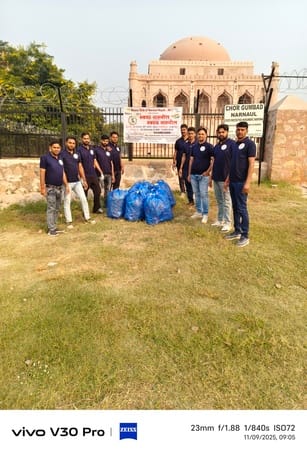 Rotary Club Royals cleans the park