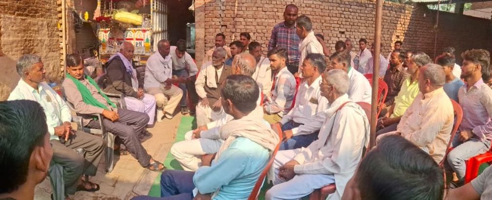 Farmers are worried due to non-availability of DAP