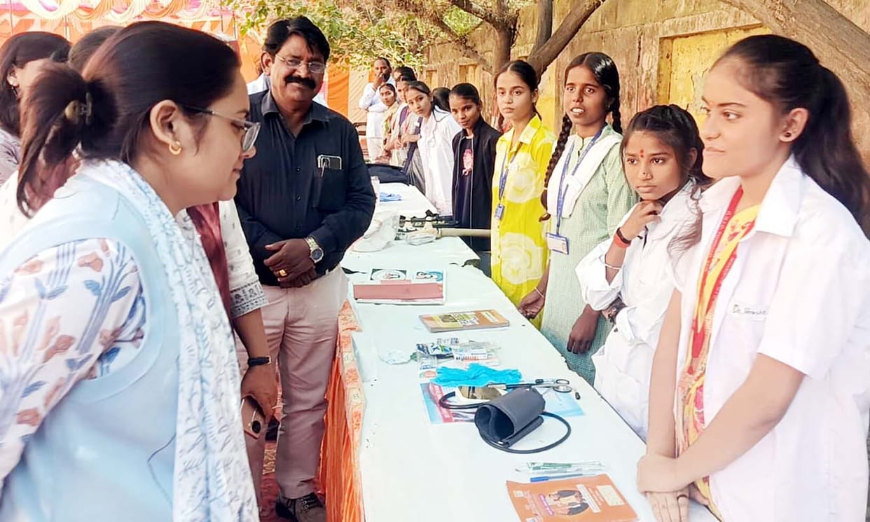 Girls should be alert towards their career and pursue education: SDM