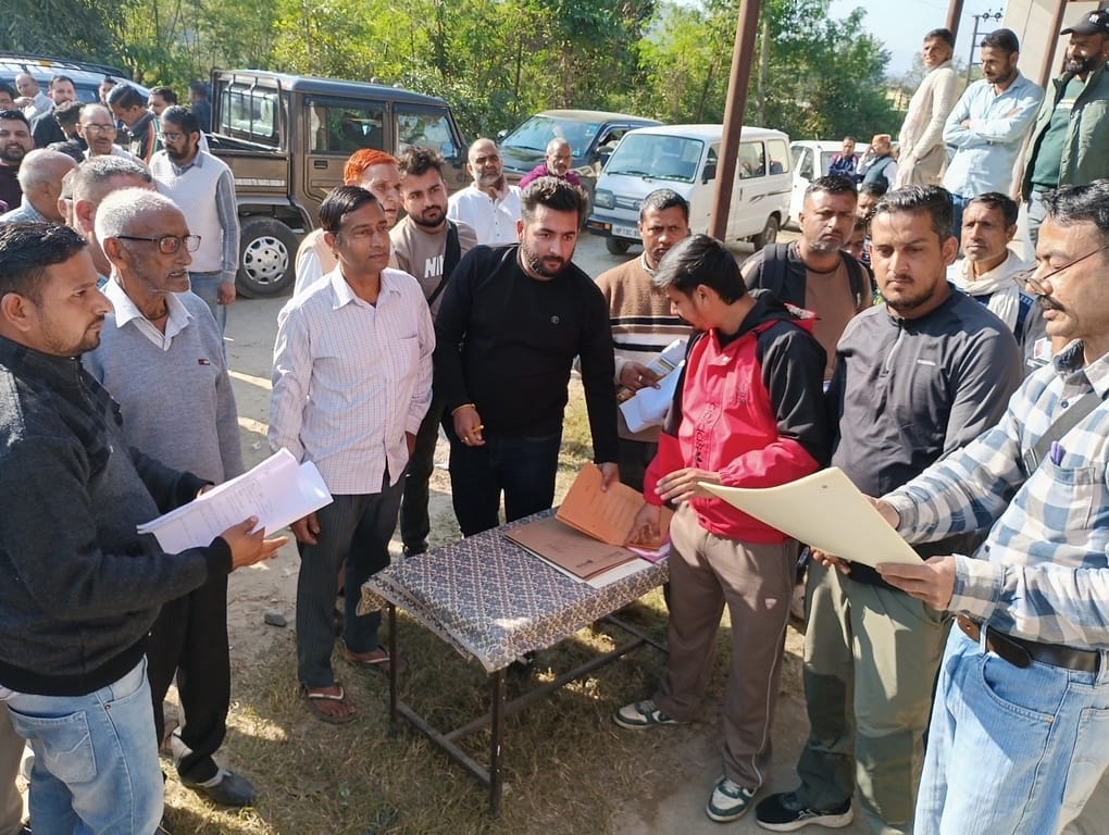 The Forest Department heard statements from landowners and contractors for khair cutting.