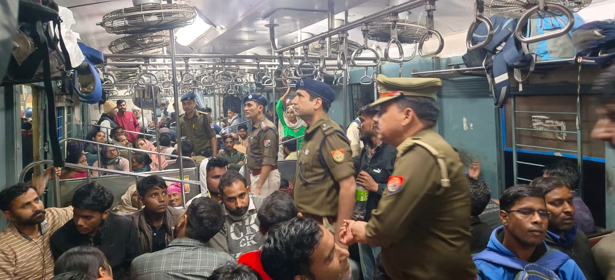Red alert after Delhi blast, police on alert