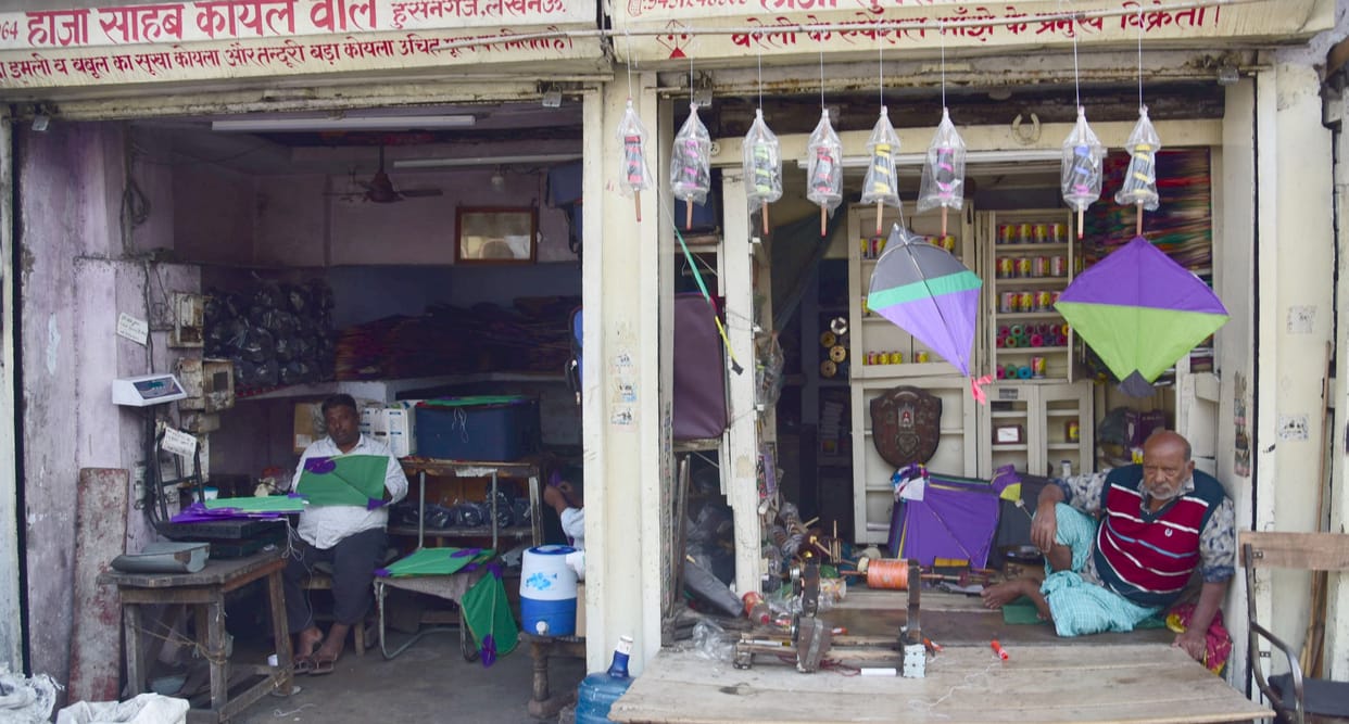 Lights go off during wedding season, shops and showrooms remain dark for two hours