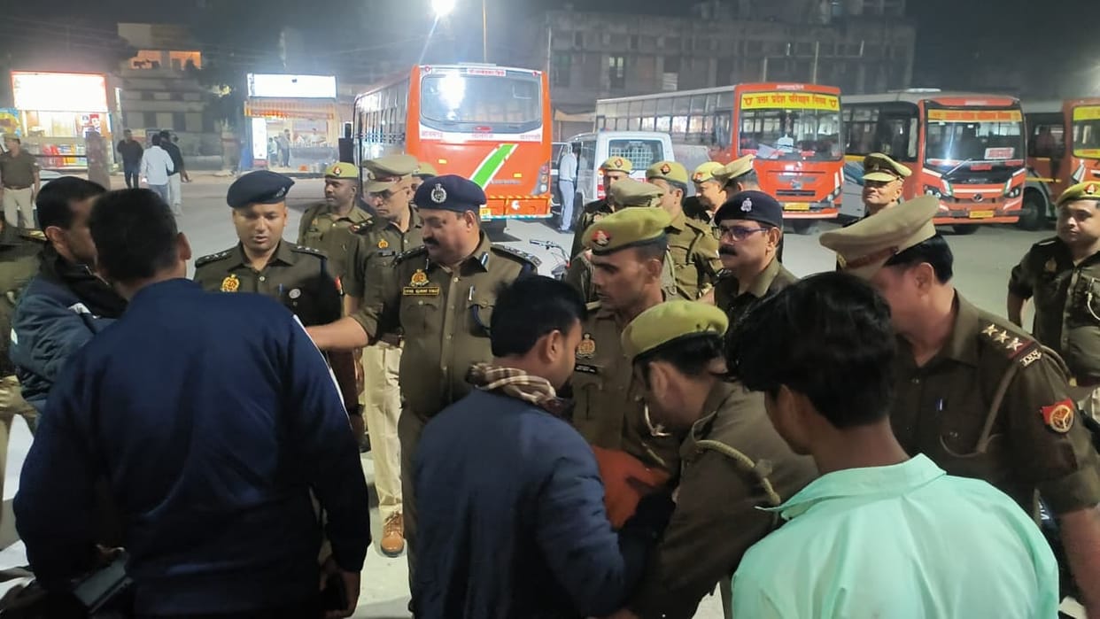 Delhi on high alert after car bomb blast
