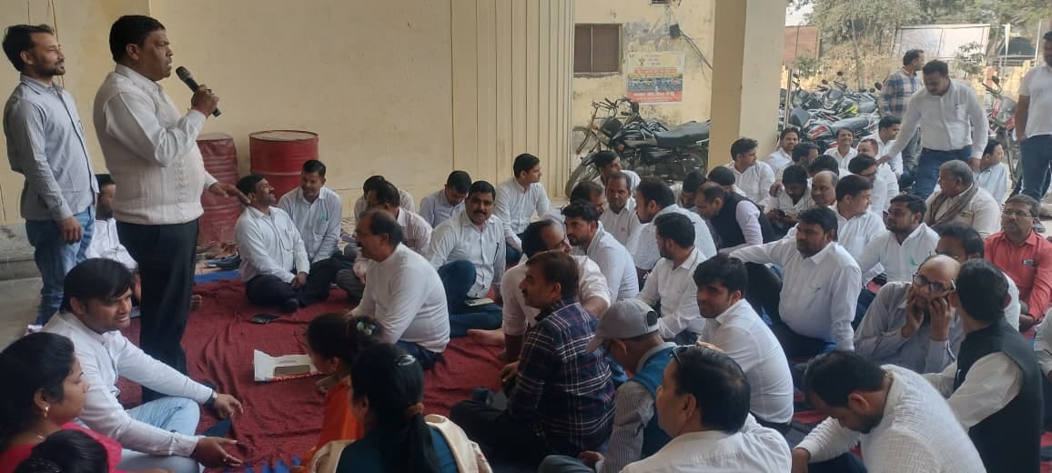 Administration action and secretary adamant on strike