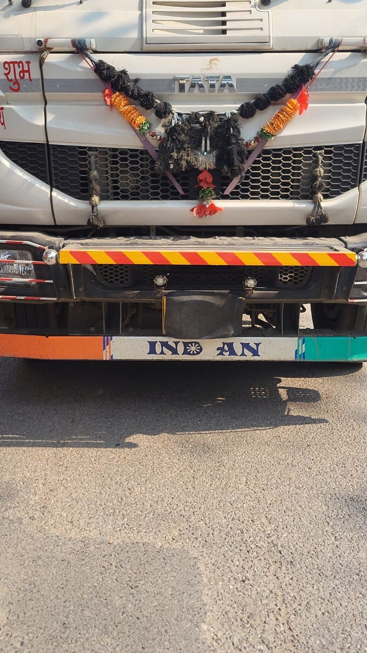 Mining department seized 46 trucks loaded with red sand