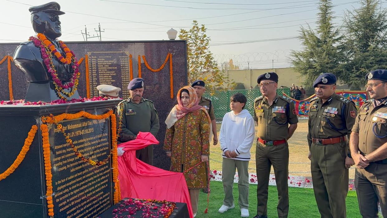 Srinagar, DGP Nalin Prabhat, Inaguration Martyrs Memorial