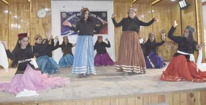 Aditi topped in speech, Khushi in poster making competition