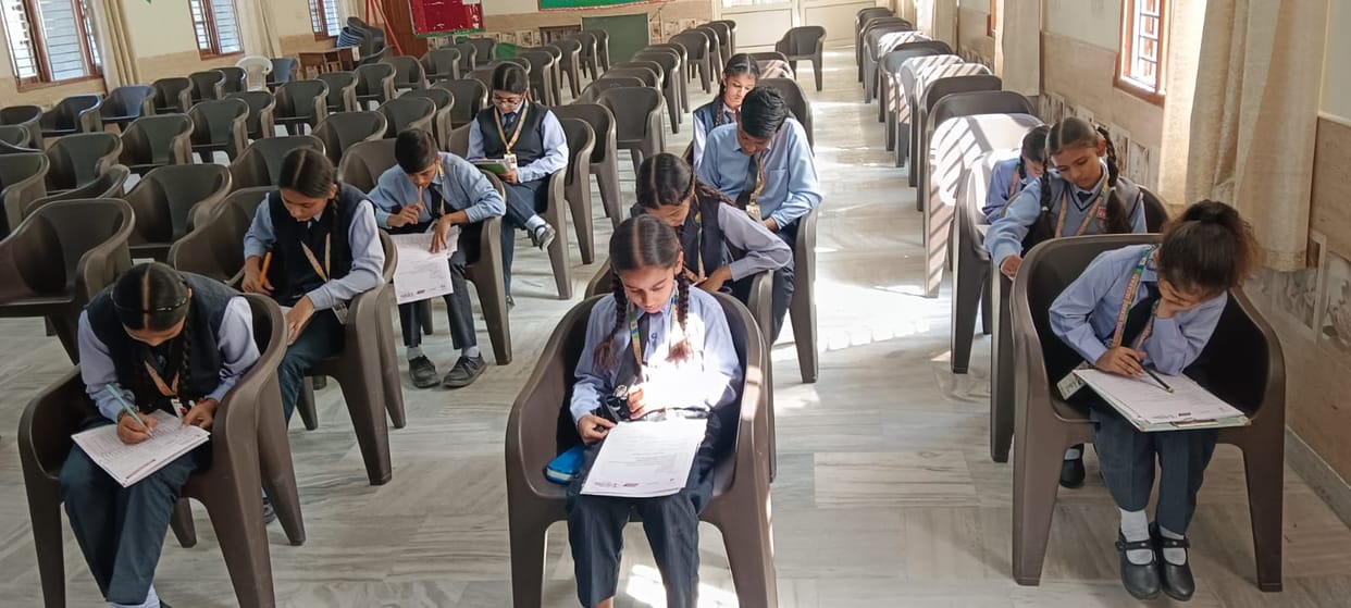 250 students took the mathematics exam in Amar Ujala Olympiad