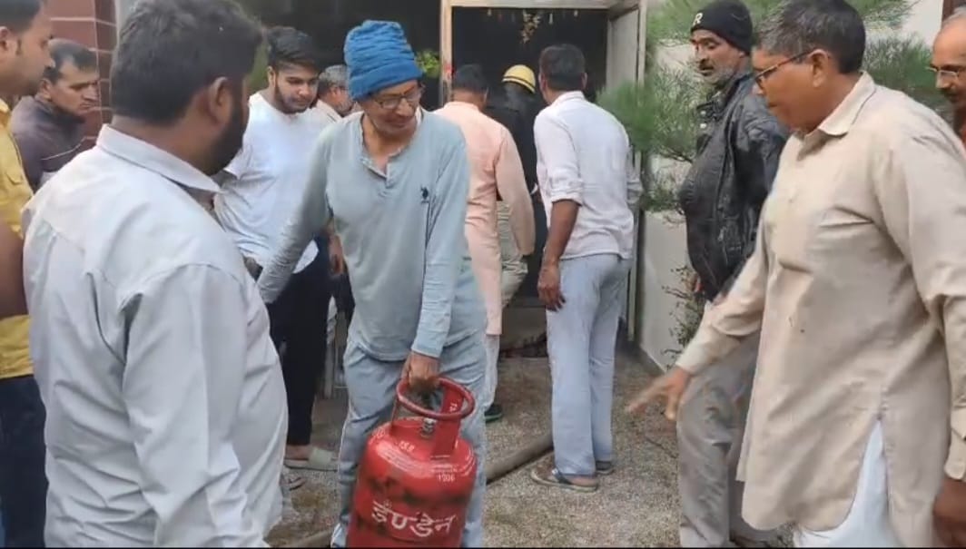 Fire broke out in a dance academy, extinguished in a quarter of an hour