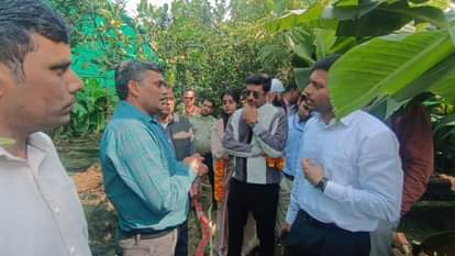 Message of cleanliness given by doing Shramdaan at RR Center