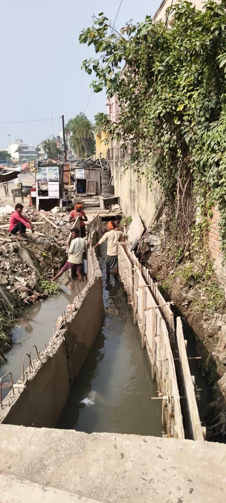 Questions raised on slanting drains and quality