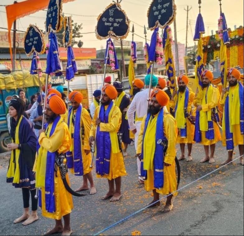 A procession was taken out on the 556th birth anniversary of Shri Guru Nanak Dev.