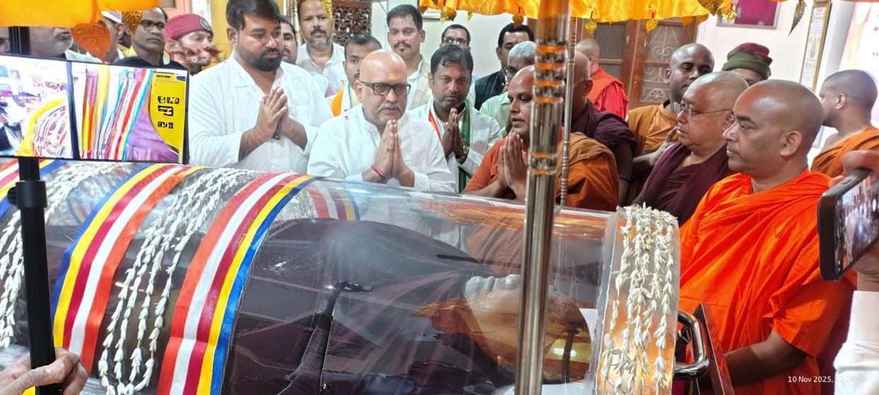 Congress state president paid tribute to Bhadant Dnyaneshwar