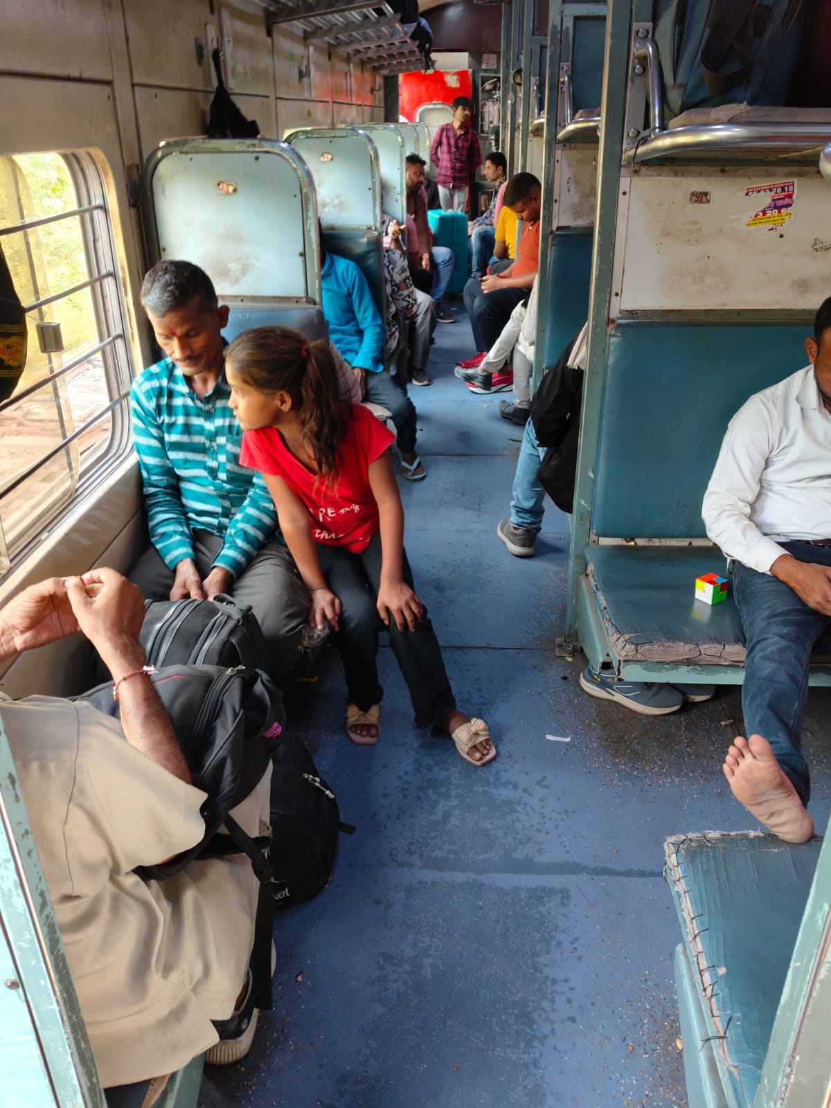 Impact of the blast in Delhi...decline in the number of passengers, atmosphere of fear among the people