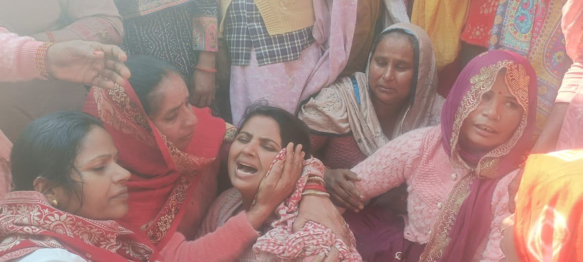 Amroha: Two people from Hasanpur died in the Delhi blast, screams were heard.
