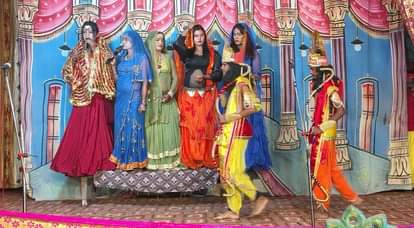 Siddharthnagar News : Rama and Sita meet at Pushpa Vatika
