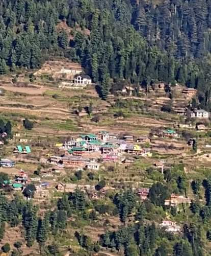 Announcements hang in the air, Tandi's hopes begin to crumble.