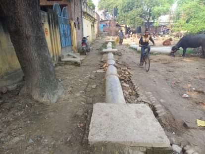 Incomplete drain became a problem, work stopped for three months, seven injured, three got legs broken