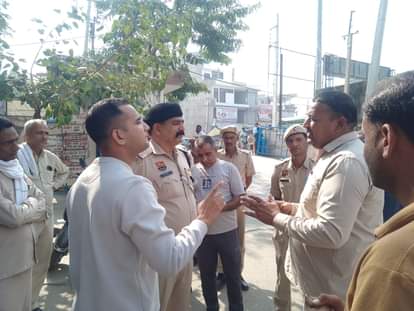 Trainee bus driver hits Thar, commotion erupts