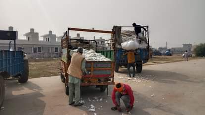 Cotton is being purchased at MSP, but the price is being reduced citing low quality