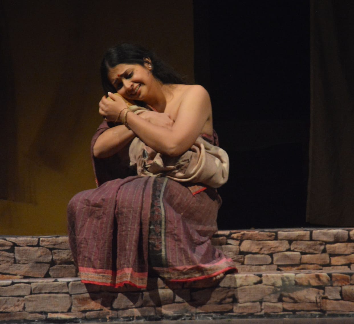 The conflict between art and life is shown in 'Aashad Ka Ek Din'