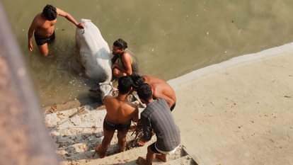 Cow protectors rescued two cattle trapped in a canal.