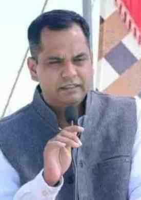 Mukesh Pant and Manohar Tolia became district presidents of Congress for the second time.