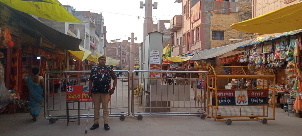 Eviction Drive in Agra’s Famous Chaat Gali Sparks Anger Among Vendors