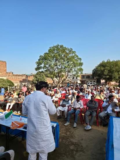 Farmers threaten self-immolation in protest against land acquisition