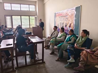 Explained the nuances of the law and called for spreading awareness in society