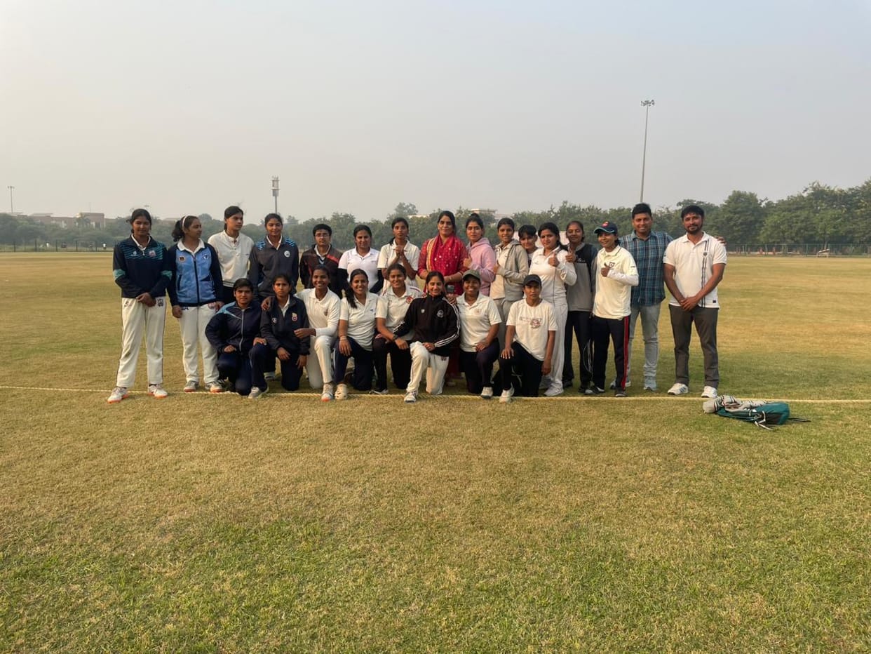 Women's teams from Jat and Saini College made it to the finals.