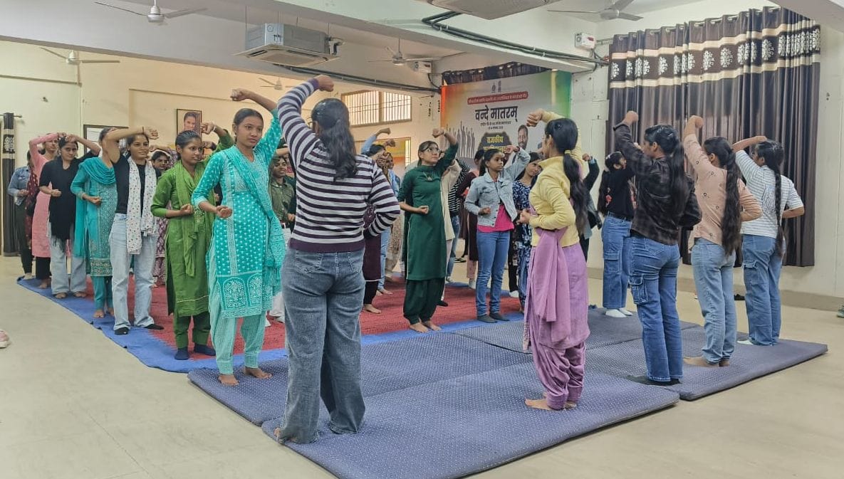 Self-defense techniques taught to girl students in PG College
