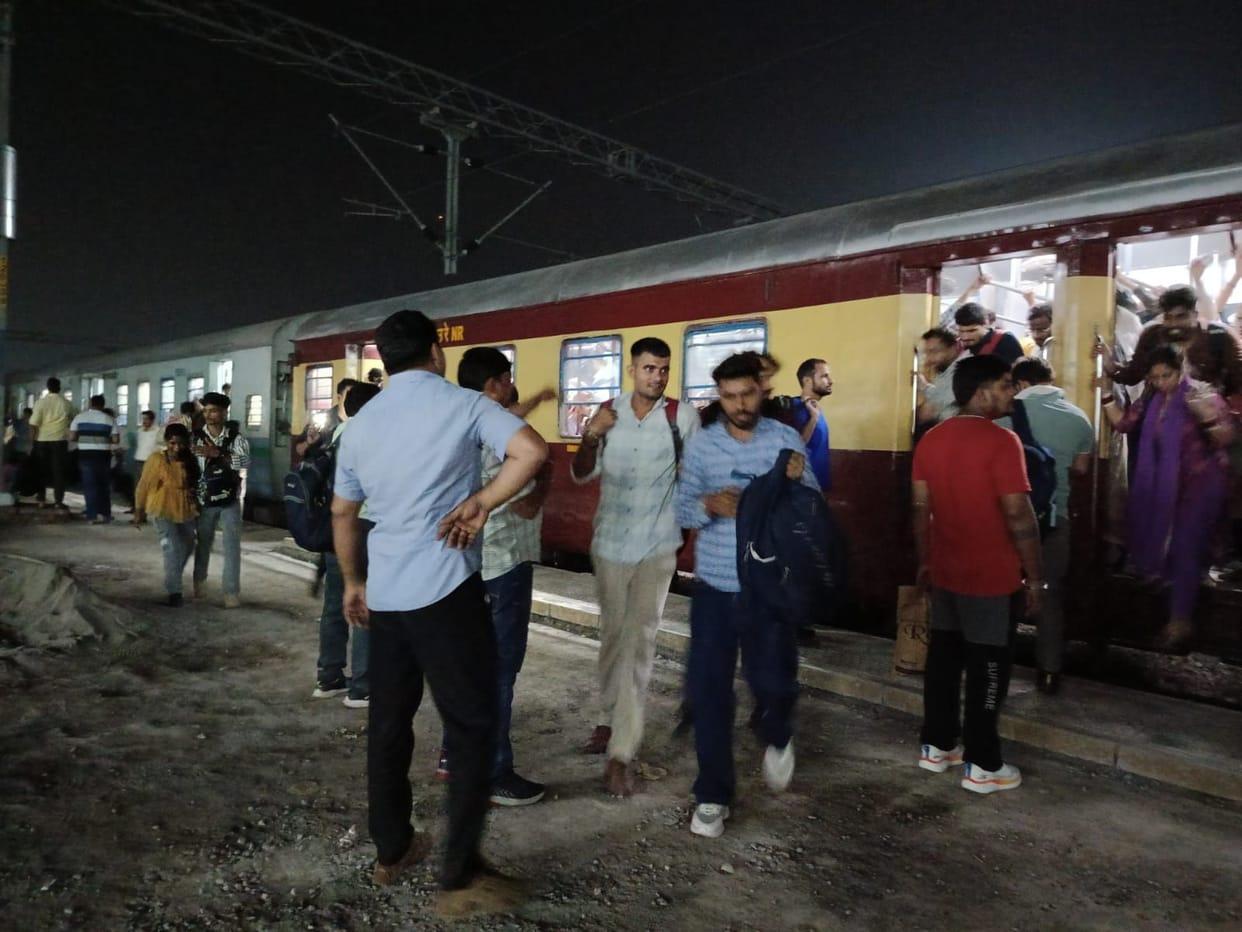 Track repairs halt train speed
