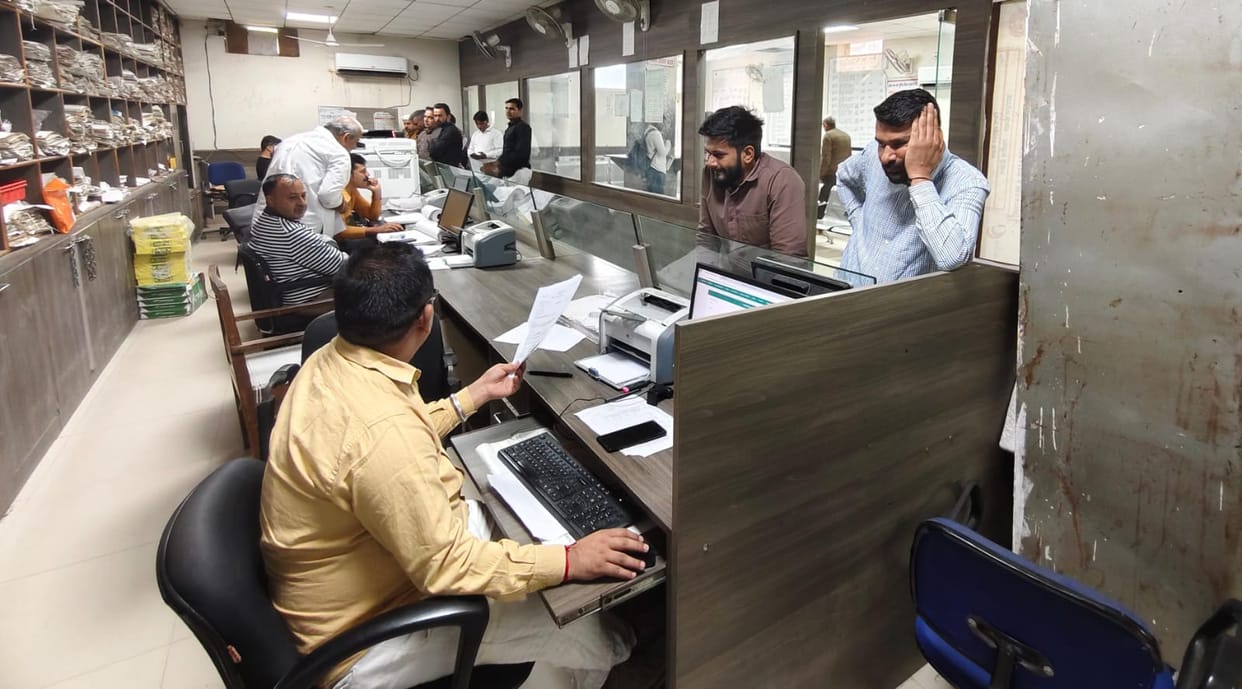 Online process disrupted, registration progressing at a snail's pace
