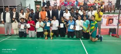 Women's Badminton: National PG College Bhogaon first, RBS College Agra second