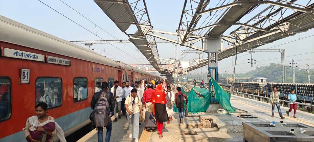 Foreigners started returning, trains became crowded
