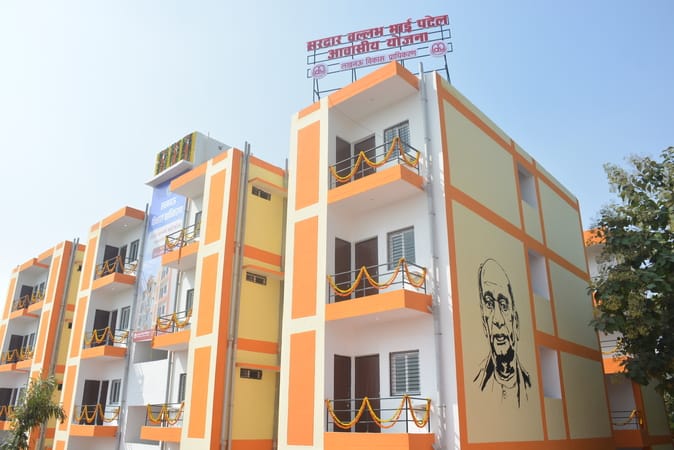 Allottees of Sardar Vallabhbhai Patel Scheme in Dalibagh will not be able to sell their flats for 25 years.