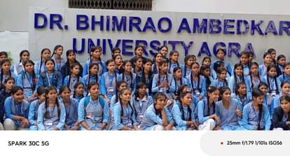 GGIC students arrived to visit the university