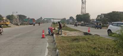 Illegal cuts on the Varanasi-Gorakhpur four-lane have started closing.