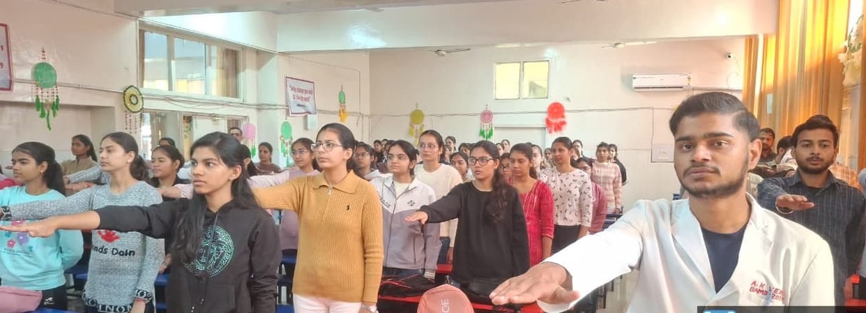 Students of Shri Krishna Ayush University took oath of drug de-addiction.