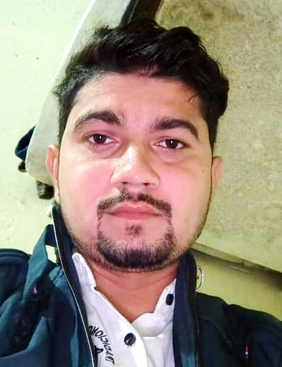 A young man injured in a road accident died