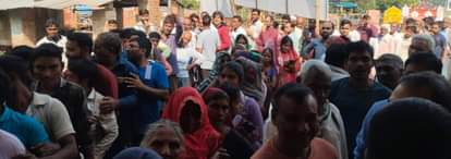 300 bags of fertilizer, 700 farmers reached the center